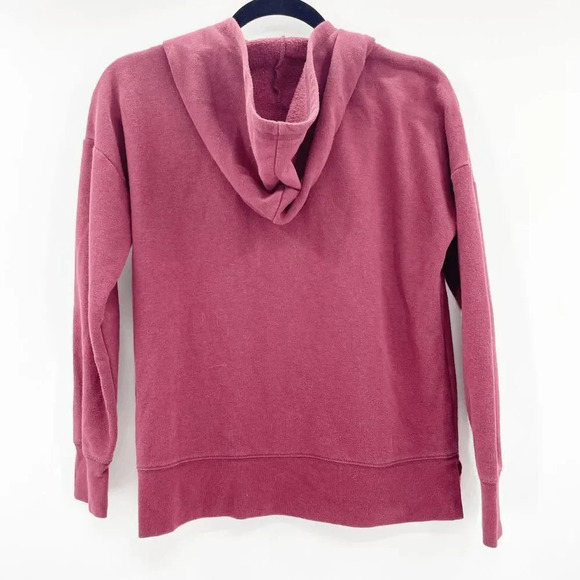 Old Navy Kids Red Zip Up Run Wild Hoodie Jacket Size XL - Picture 2 of 4